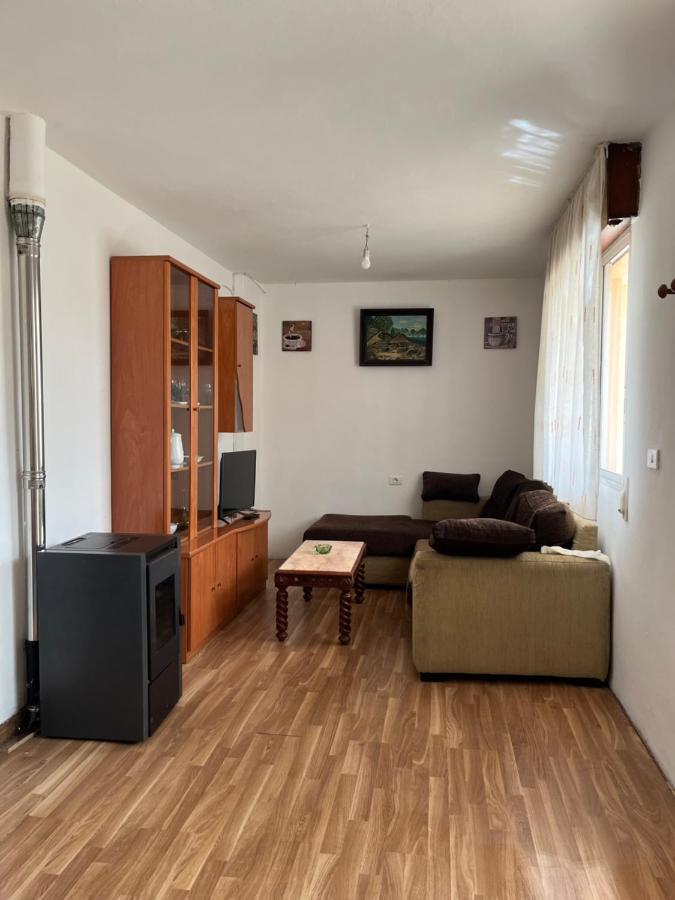 Villa Isabel Ойя Екстер'єр фото